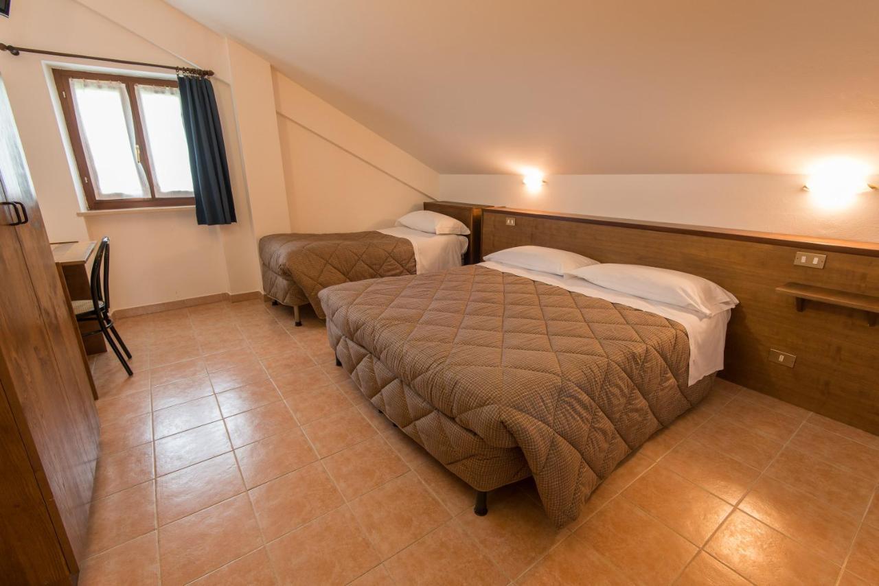 Albergo Della Corte Pescasseroli Exterior foto