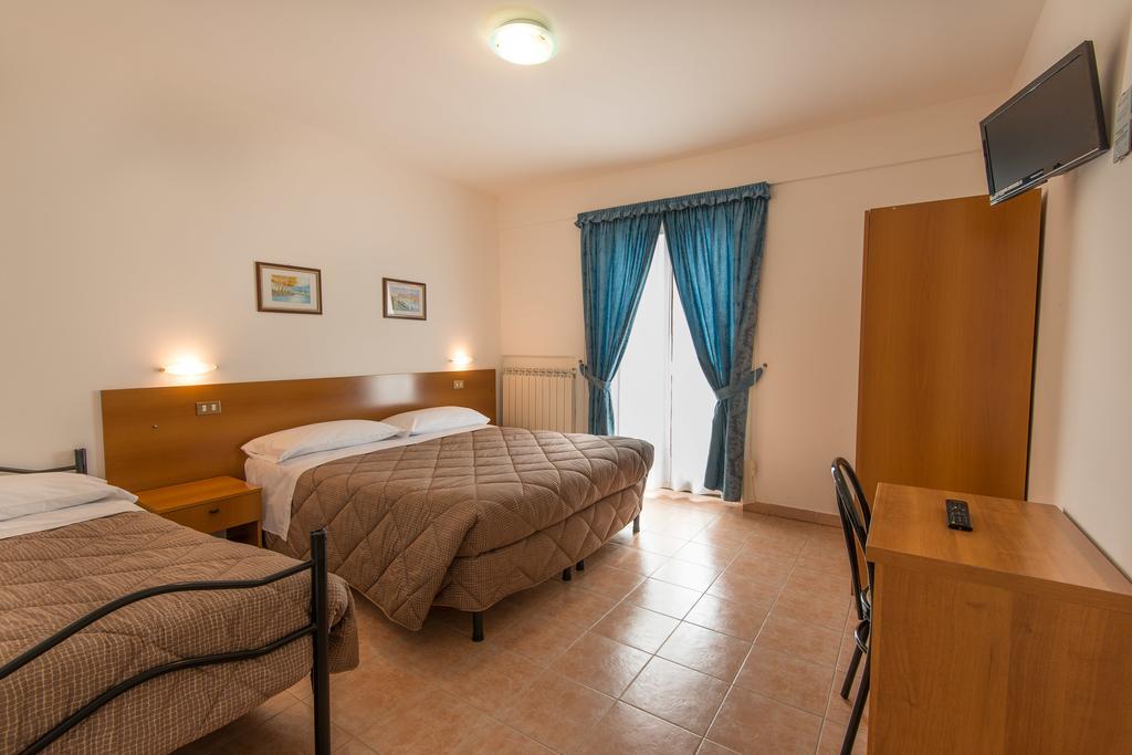 Albergo Della Corte Pescasseroli Exterior foto